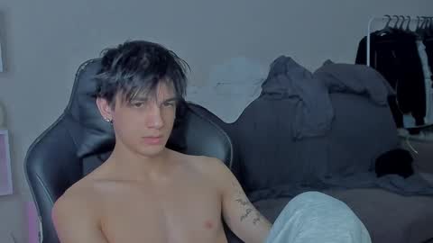 Snapshot of davisross chatting on 12.09.24 davis online show from 12.09.24