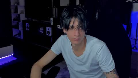 Snapshot of davisross chatting on 07.18.26 davis online show from 07.18.26