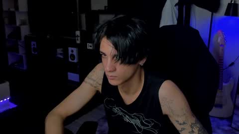 Snapshot of davisross chatting on 08.01.26 davis online show from 08.01.26