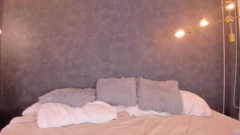 DAWA ANGELS online show from 12.15.25