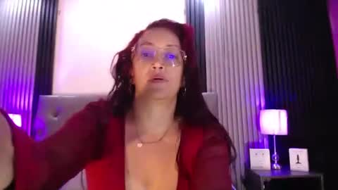 Snapshot of dayana_mendozaa69 chatting on 06.18.26 Dayana online show from 06.18.26