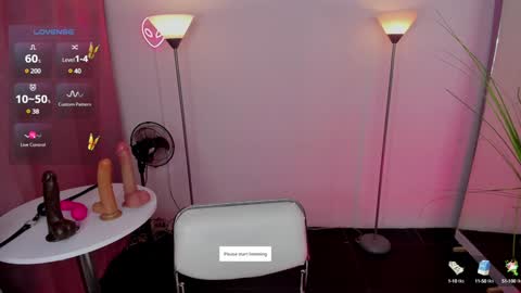 I am Dayanna  tecca online show from 01.15.25