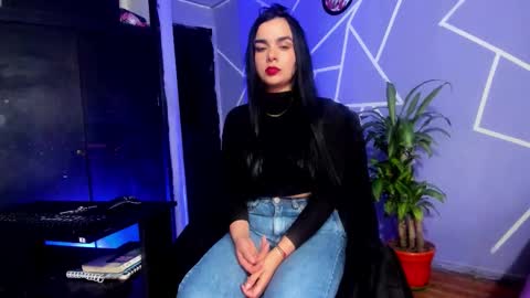 Snapshot of dayanporn chatting on 11.16.25 dayanporn online show from 11.16.25