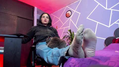 Snapshot of dayanporn chatting on 12.18.25 dayanporn online show from 12.18.25