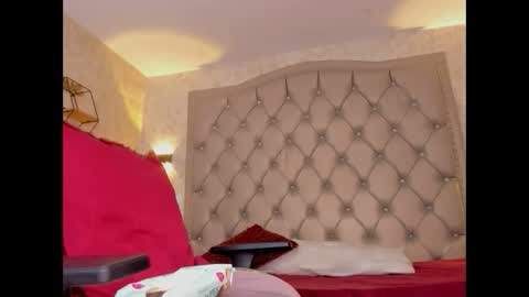 DAYRA ANGELS online show from 02.19.25