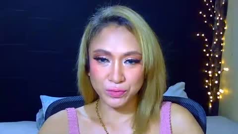 Snapshot of dazzlinglady44 chatting on 06.10.26 stephaniechim online show from 06.10.26