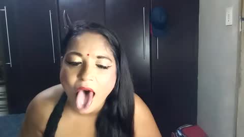 Snapshot of dbnpoizn chatting on 02.07.25 dbnpoizn online show from 02.07.25