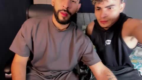 Snapshot of dcollins_ chatting on 10.22.25 dcollins_ online show from 10.22.25