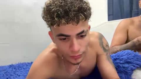 Snapshot of dcollins_ chatting on 11.02.25 dcollins_ online show from 11.02.25