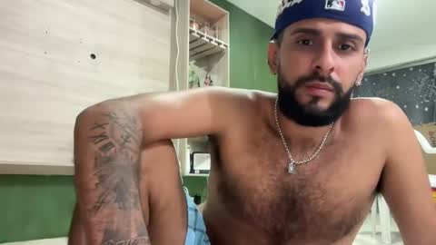 Snapshot of dcollins_ chatting on 11.06.25 dcollins_ online show from 11.06.25