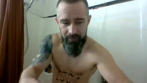 Snapshot of ddady22 chatting on 01.11.25 ddady22 online show from 01.11.25