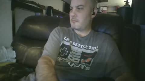 Snapshot of ddboobman chatting on 12.15.25 want girl to play with me online show from 12.15.25