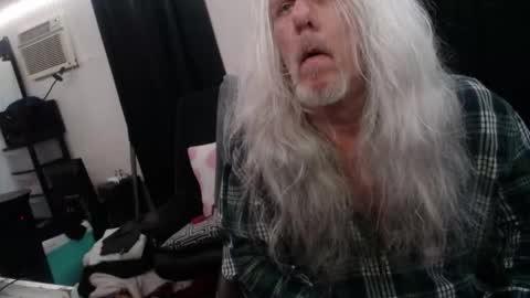 Snapshot of deaconoddeye chatting on 12.16.25 deaconoddeye online show from 12.16.25