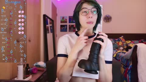 Snapshot of deadratsoup chatting on 12.16.24 Rat online show from 12.16.24