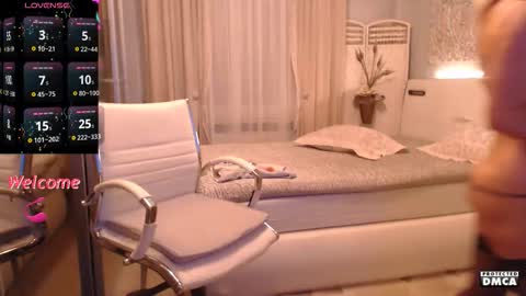 DeaLux  online show from 11.27.25