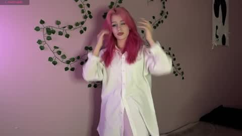 Maggie online show from 05.12.26