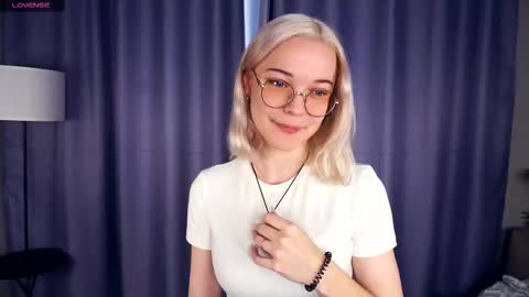 Charlie 18yo online show from 11.14.25