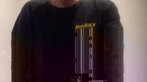 Snapshot of deanofflove221000 chatting on 09.26.25 deanofflove221000 online show from 09.26.25