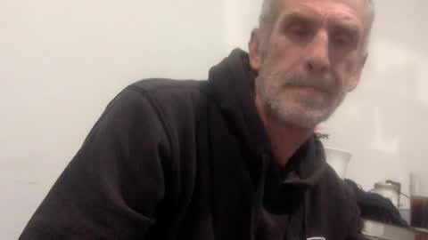 Snapshot of deanofflove221000 chatting on 10.01.25 deanofflove221000 online show from 10.01.25