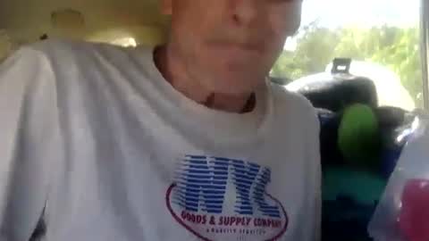 Snapshot of deanofflove221000 chatting on 10.13.25 deanofflove221000 online show from 10.13.25