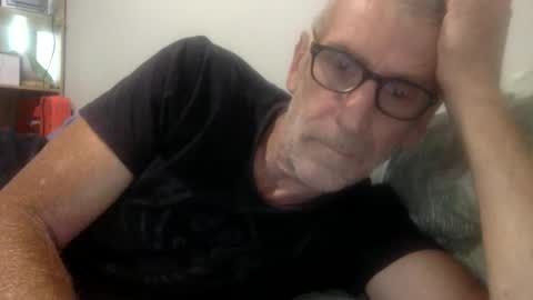 deanofflove221000 online show from 12.05.25