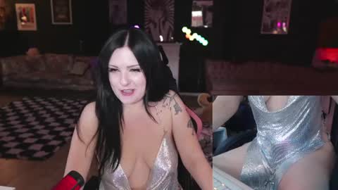 Snapshot of dearxfawncosplayx chatting on 06.17.26 Dear Fawn online show from 06.17.26