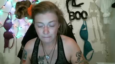 Snapshot of debbieafterhours69 chatting on 10.10.25 DEBBIE online show from 10.10.25