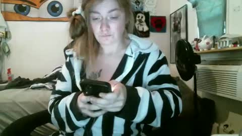 Snapshot of debbieafterhours69 chatting on 11.29.25 DEBBIE online show from 11.29.25