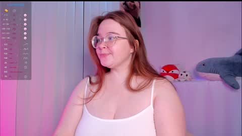 Snapshot of debbiewood chatting on 12.09.24 DeboraDebbieDee online show from 12.09.24