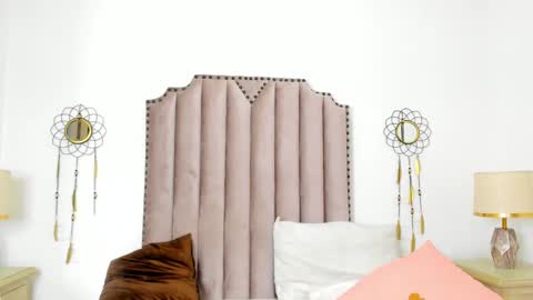 Debora online show from 02.25.25