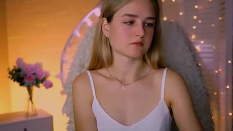 Snapshot of deboralarson chatting on 09.14.25 Debora online show from 09.14.25