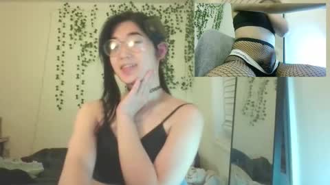 deciduousdoll online show from 01.11.26