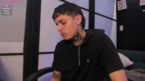 declan_fox online show from 10.09.25
