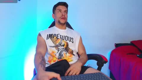 Snapshot of deconrios chatting on 02.27.26 Santiago online show from 02.27.26