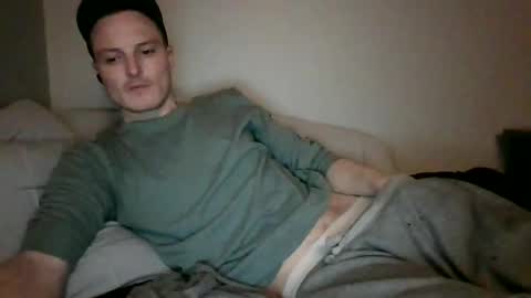 Snapshot of dee4dayz19 chatting on 02.16.25 Dee4dayz online show from 02.16.25