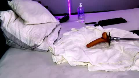   Tikhomirov old usersname    Instagram- tikhomirovandreea17 Twitter DeeaOfficial17  online show from 03.08.26