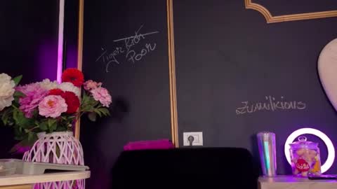 Snapshot of deeadiamond chatting on 01.09.26 Deea online show from 01.09.26