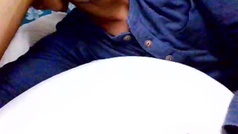 Snapshot of deepak4ualways chatting on 01.26.25 sandy4umylove2014 online show from 01.26.25