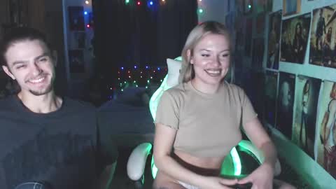 deepholedayss online show from 04.10.26