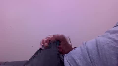 Dee online show from 09.22.25