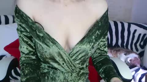 KamiDevi online show from 01.01.25