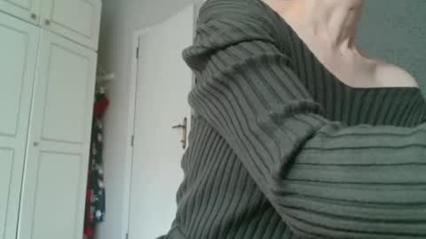 KamiDevi online show from 10.01.25