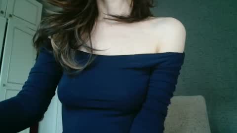 KamiDevi online show from 11.22.25