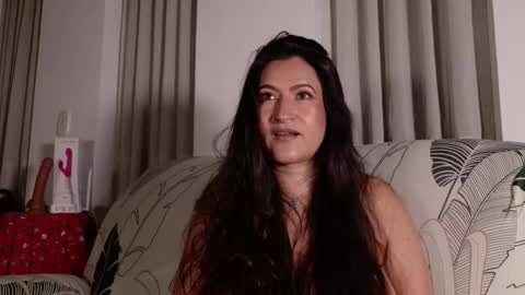 Snapshot of deesseluxure_ chatting on 02.21.26 Andre online show from 02.21.26