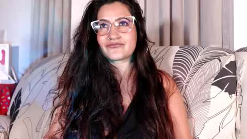 Snapshot of deesseluxure_ chatting on 03.11.26 Andre online show from 03.11.26