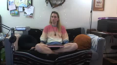 definatelyvegan online show from 03.06.25