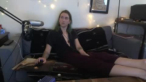 definatelyvegan online show from 02.08.26