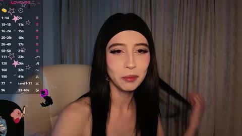 Stephanie.e  online show from 11.27.25