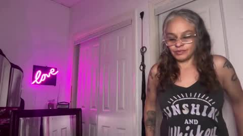 Tori online show from 09.29.25