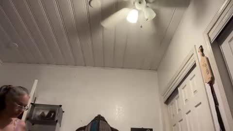 Tori online show from 11.05.25